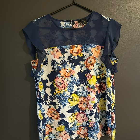 Sheer!  The Limited Floral Sheer Yoke Ruffle Sleeve Top - Size M - Picture 3 of 5